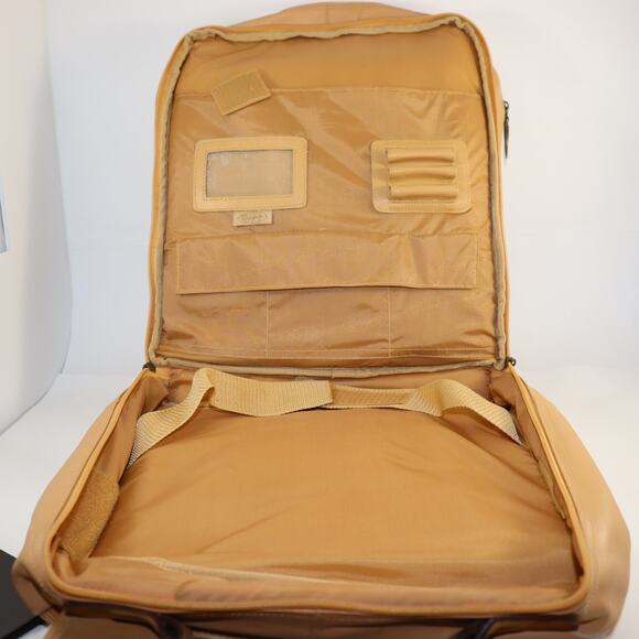 Vintage Terrapin Tan Leather Travel Backpack with Organizer Compartments - Picture 4 of 6